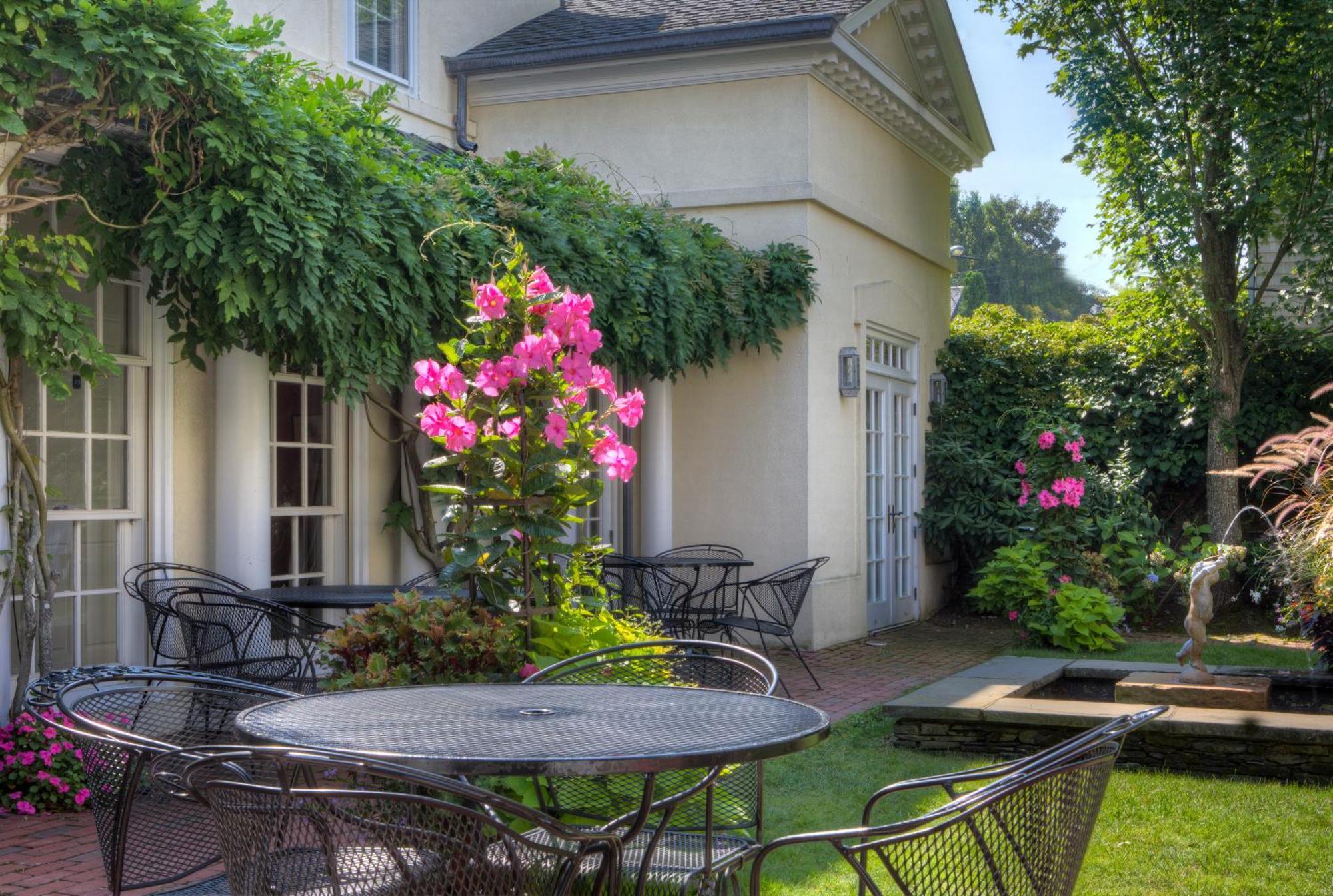 Francis Malbone House Bed and Breakfast Newport Exteriör bild